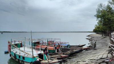 সুন্দরবন রক্ষায় তিন মাসের নিষেধাজ্ঞা, বিপাকে বননির্ভর পরিবারগুলো