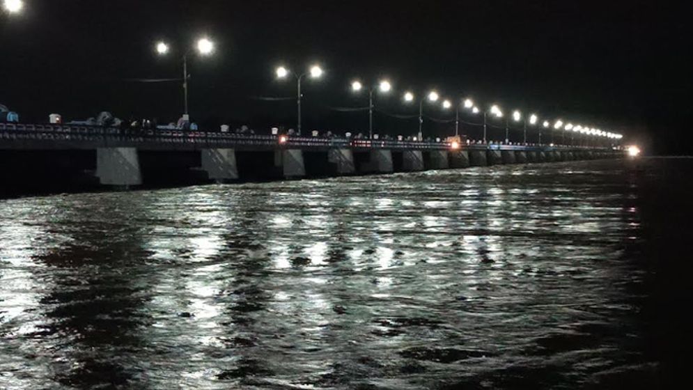বিপৎসীমার ৩৫ সেন্টিমিটার ওপরে তিস্তার পানি, বন্যা আশঙ্কায় তিস্তাপাড়ের মানুষের নির্ঘুম রাত