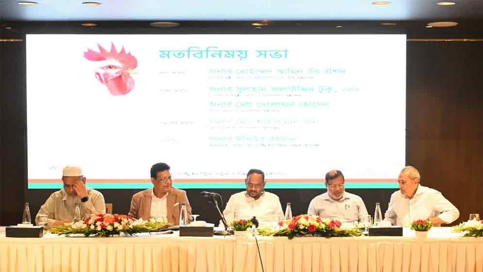 মধ্যস্বত্বভোগী ও সিন্ডিকেটের কবলে পোলট্রি খাত