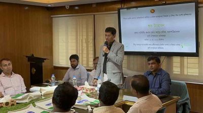 অনিয়ম করলে শাস্তির হুঁশিয়ারি কৃষি সম্প্রসারণ অধিদপ্তরের ডিজির