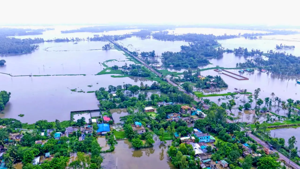 বন্যায় বিপর্যস্ত কক্সবাজার: কৃষিতে বড় ক্ষতি, প্রাণহানি ৩০
